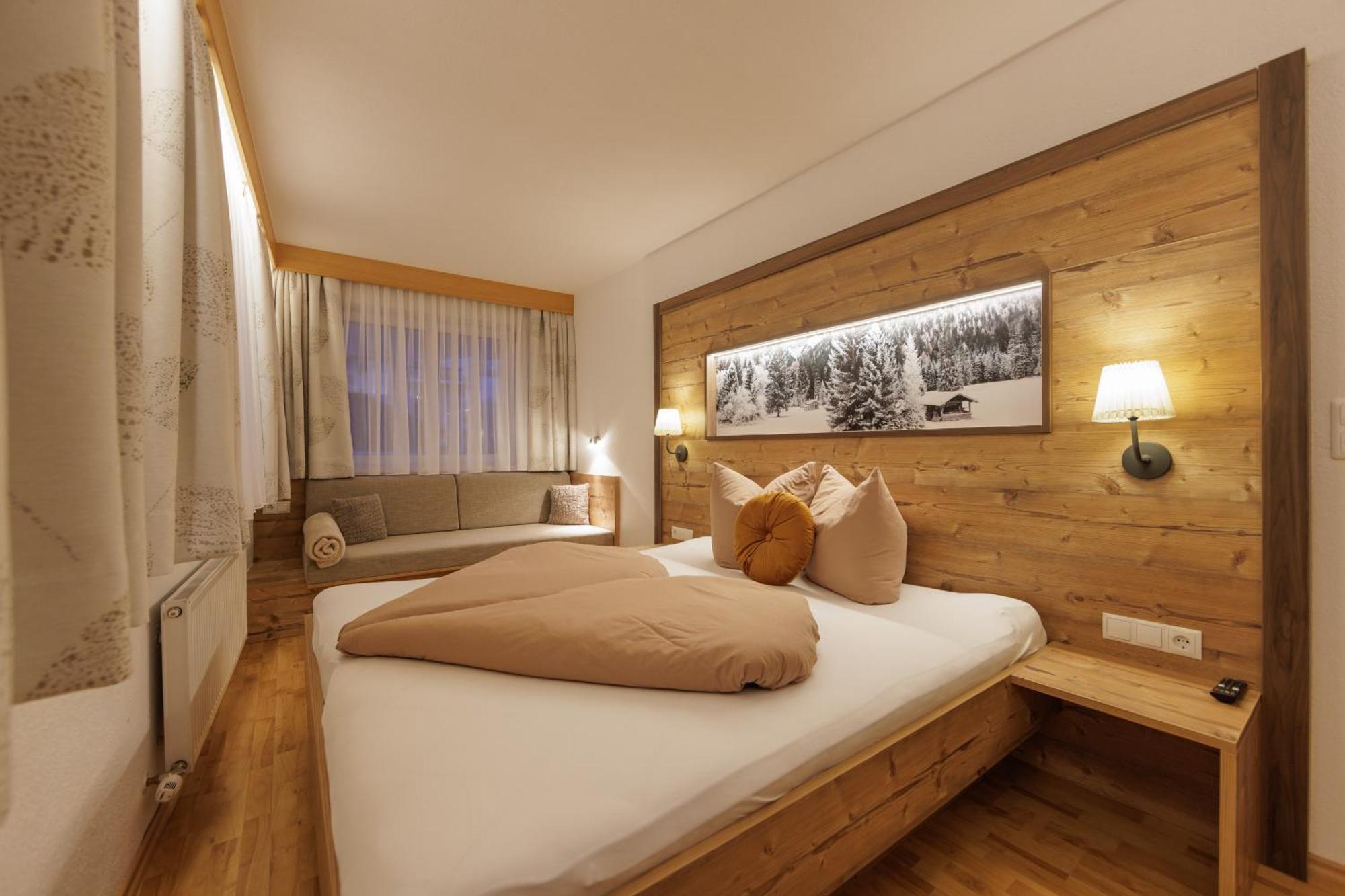 Apartmenthaus Goldeck Ried im Oberinntal Extérieur photo