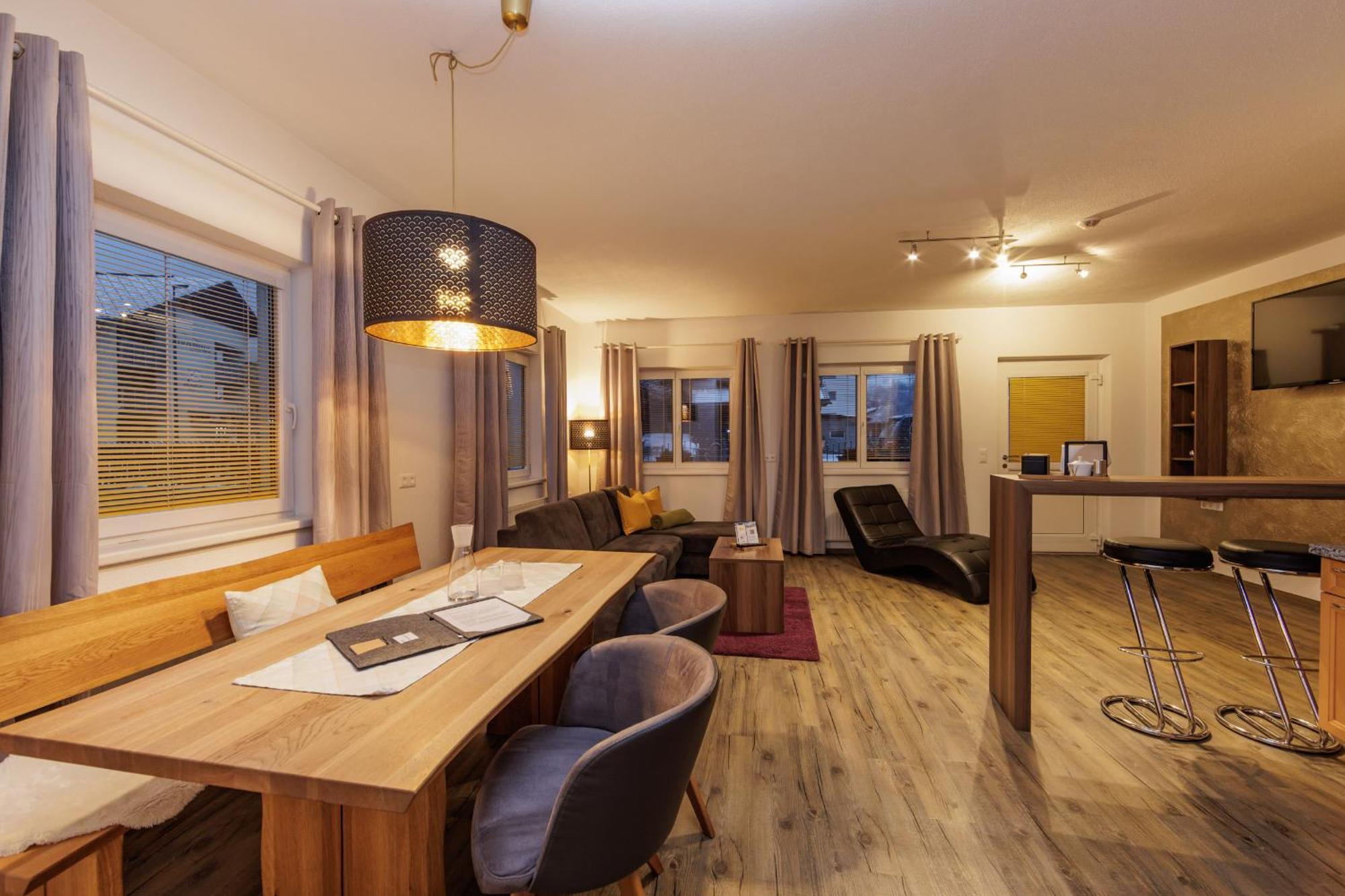 Apartmenthaus Goldeck Ried im Oberinntal Extérieur photo