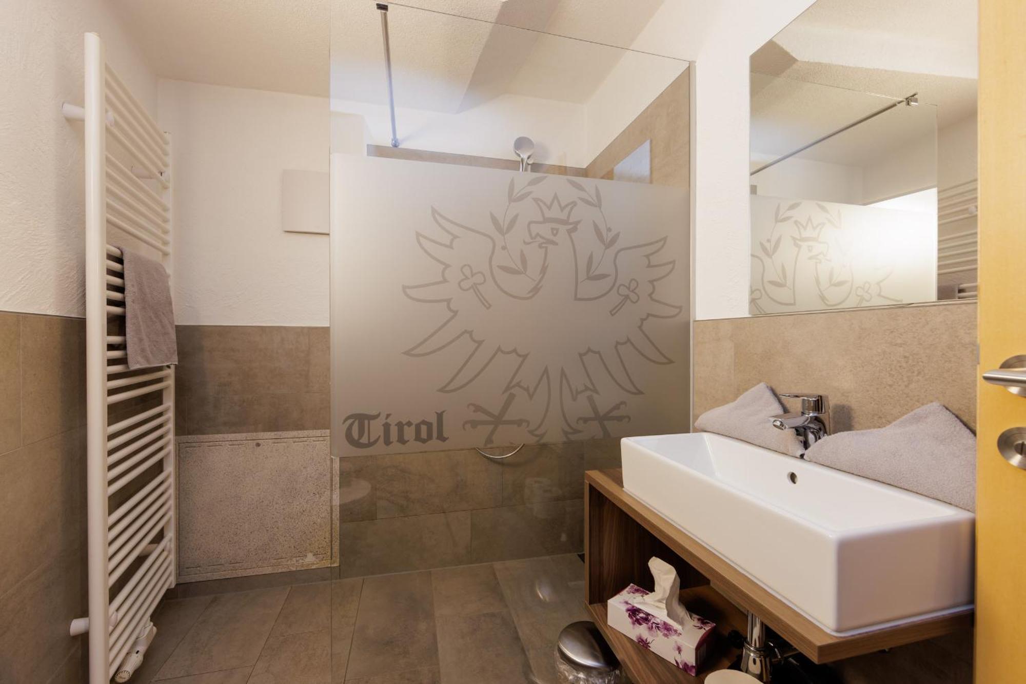 Apartmenthaus Goldeck Ried im Oberinntal Extérieur photo