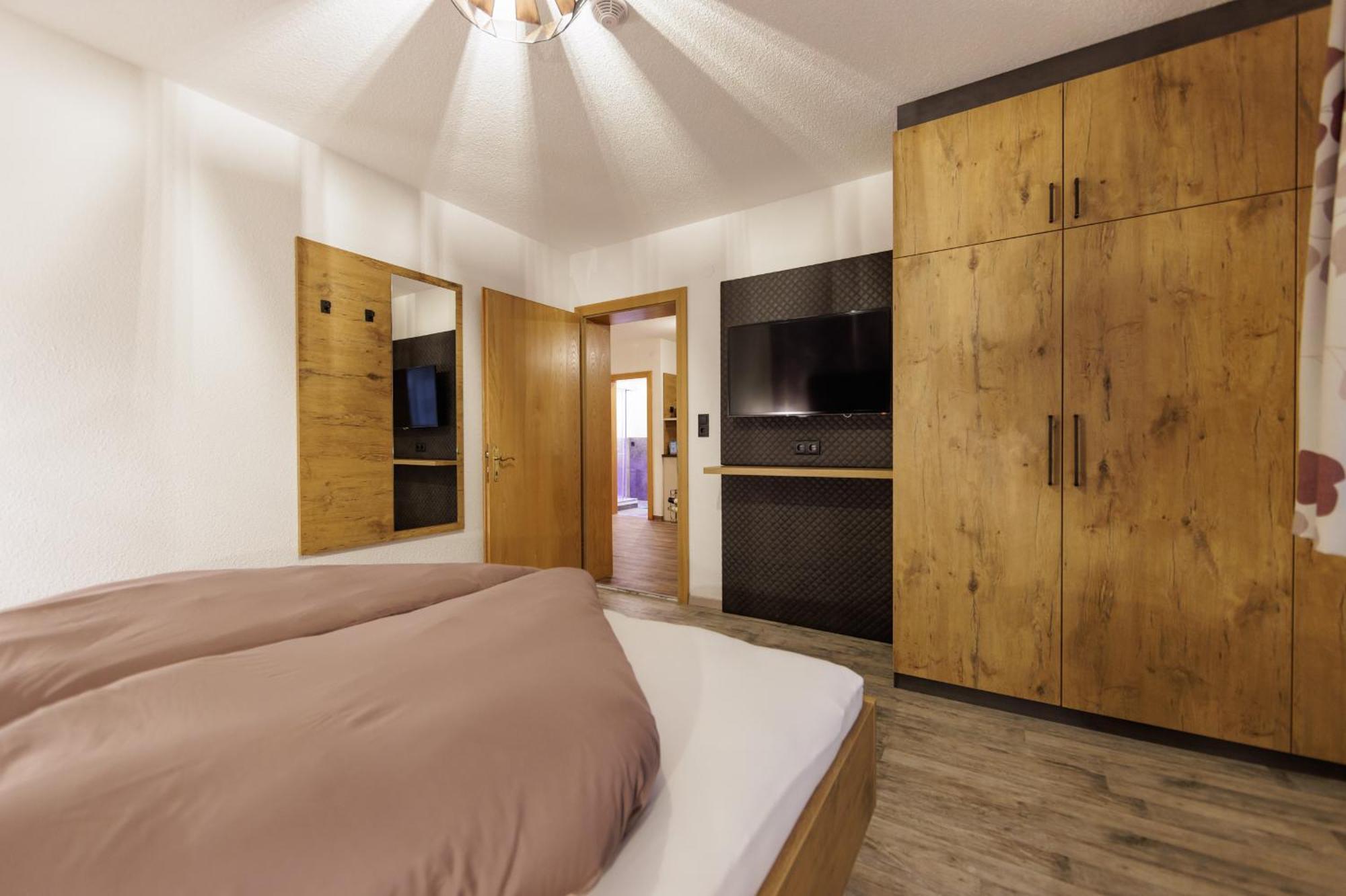Apartmenthaus Goldeck Ried im Oberinntal Extérieur photo