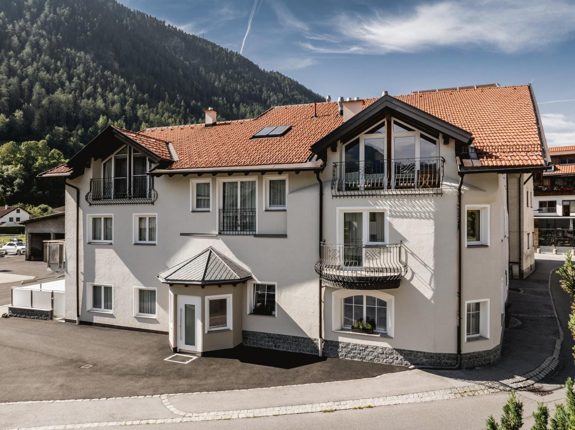Apartmenthaus Goldeck Ried im Oberinntal Extérieur photo
